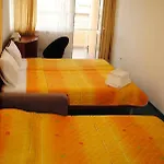 Veda Pensión 3*